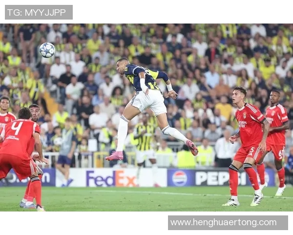 欧冠门票系统崩溃数万球迷排队奋战12小时争抢梦寐以求的入场券