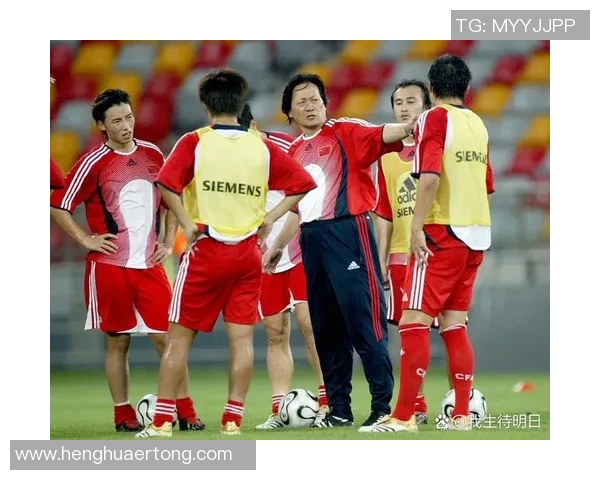 精彩三人场足球比赛视频直播尽在这里快来观看激烈对决与精彩瞬间