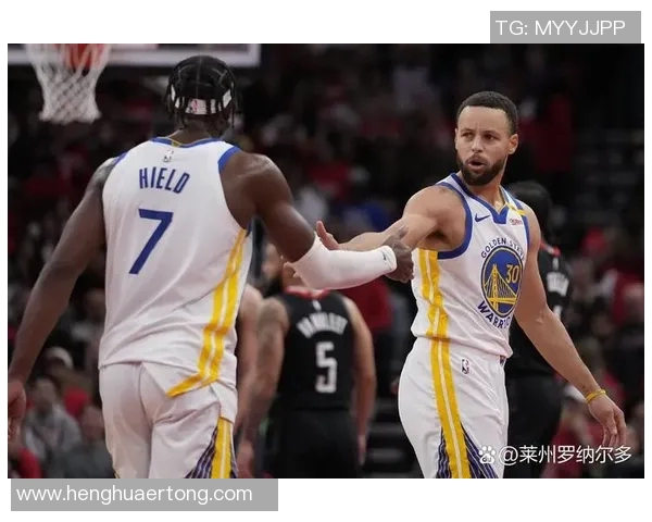 骑士队在对阵勇士队的比赛中半场落后能否逆转胜局引人关注